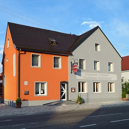 Goldener Schluessel Mit Gaestehaus Sina Noerdlingen Exterior photo